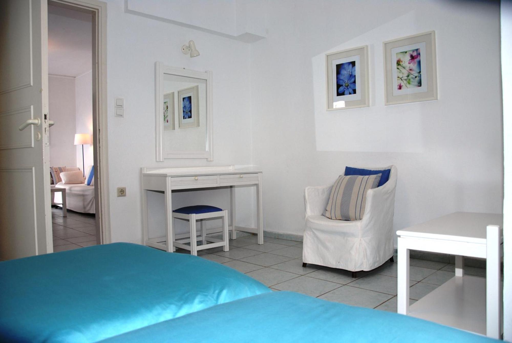 Villa Fleria Seaside Studios & Apts Gerani  Rum bild